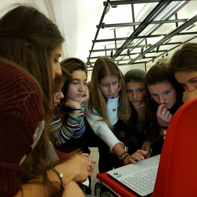 Alcuni momenti del progetto "Selfie di noi 6" (Liceo Parini di Seregno, presso il Castello Sfornisco)